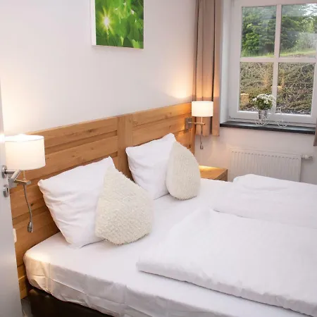 Charming In Neuastenberg With Garden Apartment