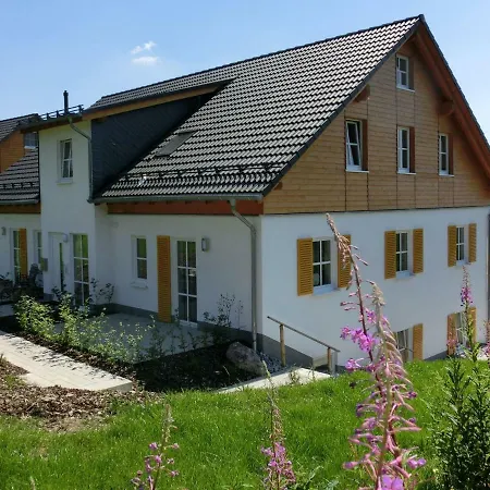 Apartment Charming In Neuastenberg With Garden